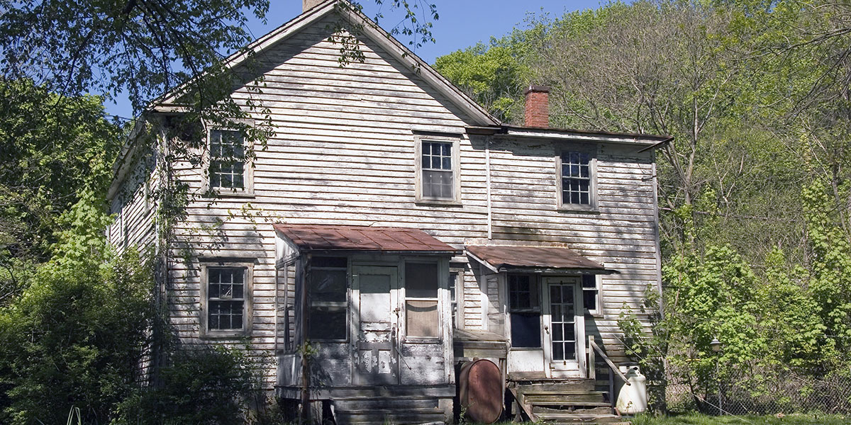 A fixer upper home in shambles in need of a real estate investing deal