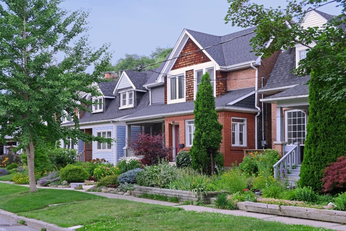 semi-detached-houses-with-gables_1200x800